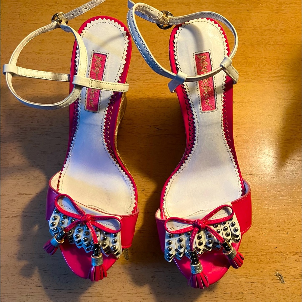 Betsy Johnson espadrille platform sandals in pink and white size 7 1/2